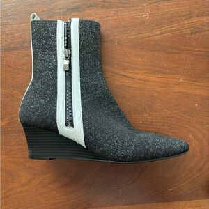 Vivaia silver and black booties